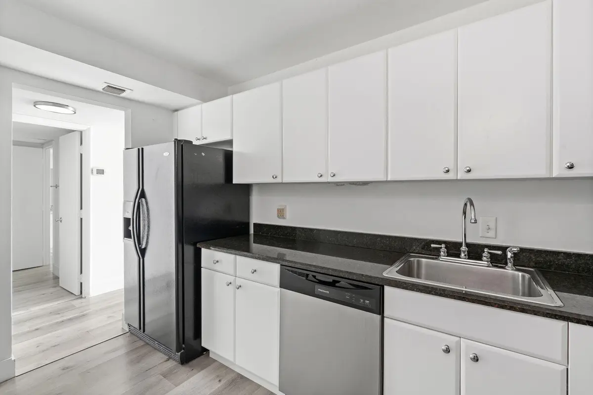 SS appliances at 1900 S Ocean Boulevard 10j, Pompano Beach