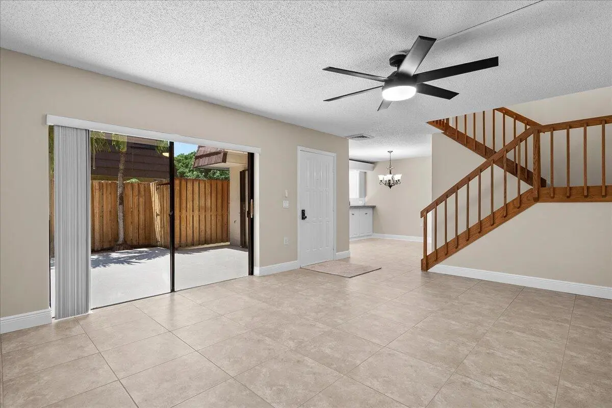 LR at 2108 21st Lane, Palm Beach Gardens