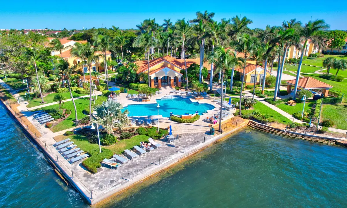 Yachtclub IWC at 103 Yacht Club Way 205, Hypoluxo