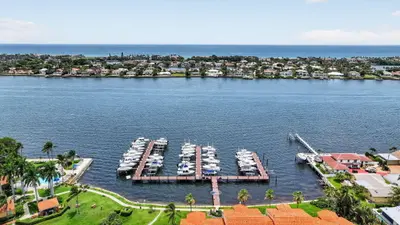 103 Yacht Club Way 205, Hypoluxo – leased