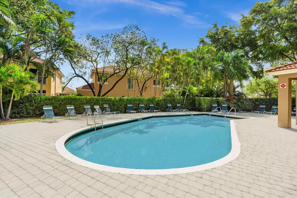 FPP00276 at 11251 Lakeview Drive 21-f, Coral Springs