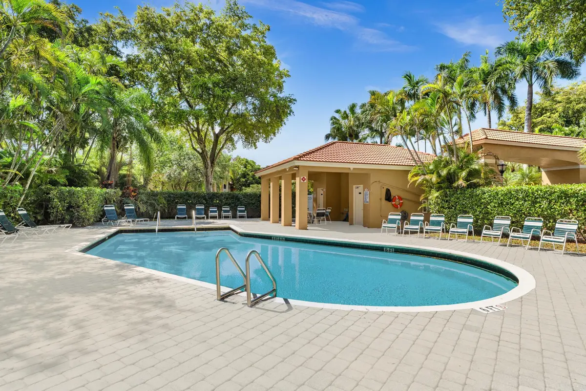 FPP00271 at 11251 Lakeview Drive 21-f, Coral Springs