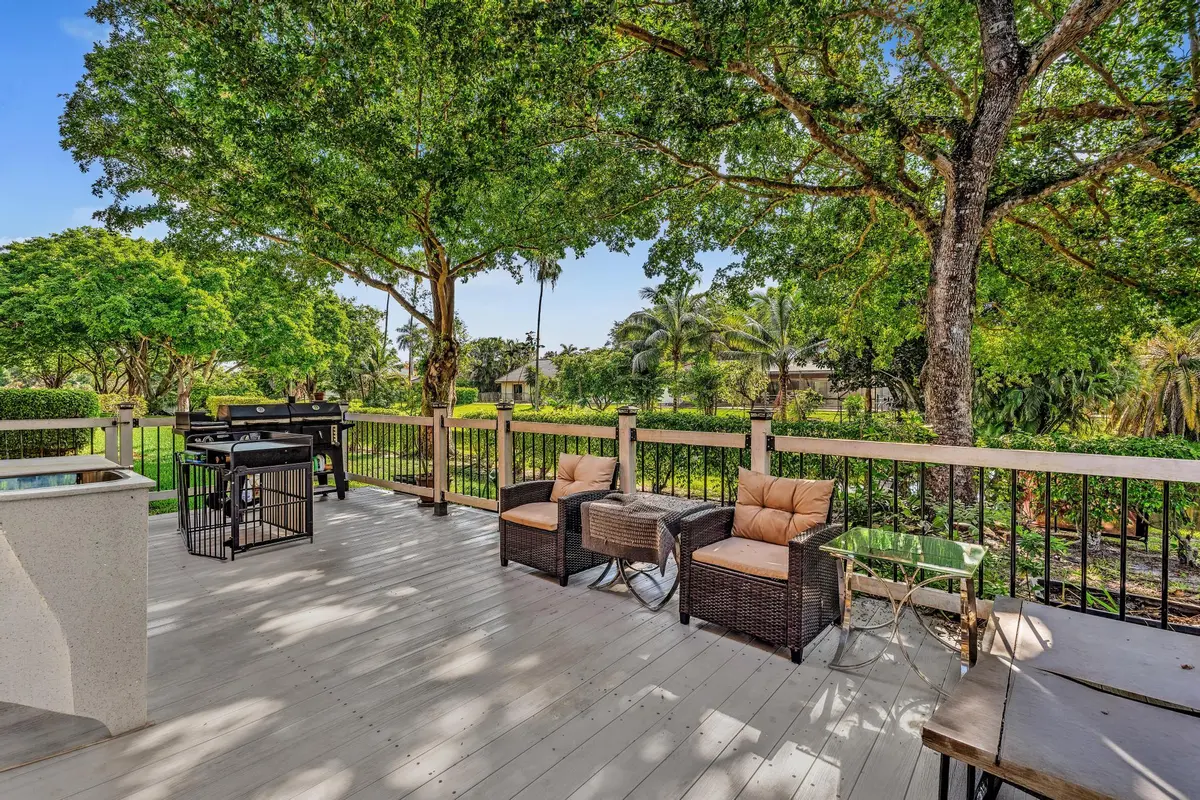 FPP00166 at 11251 Lakeview Drive 21-f, Coral Springs