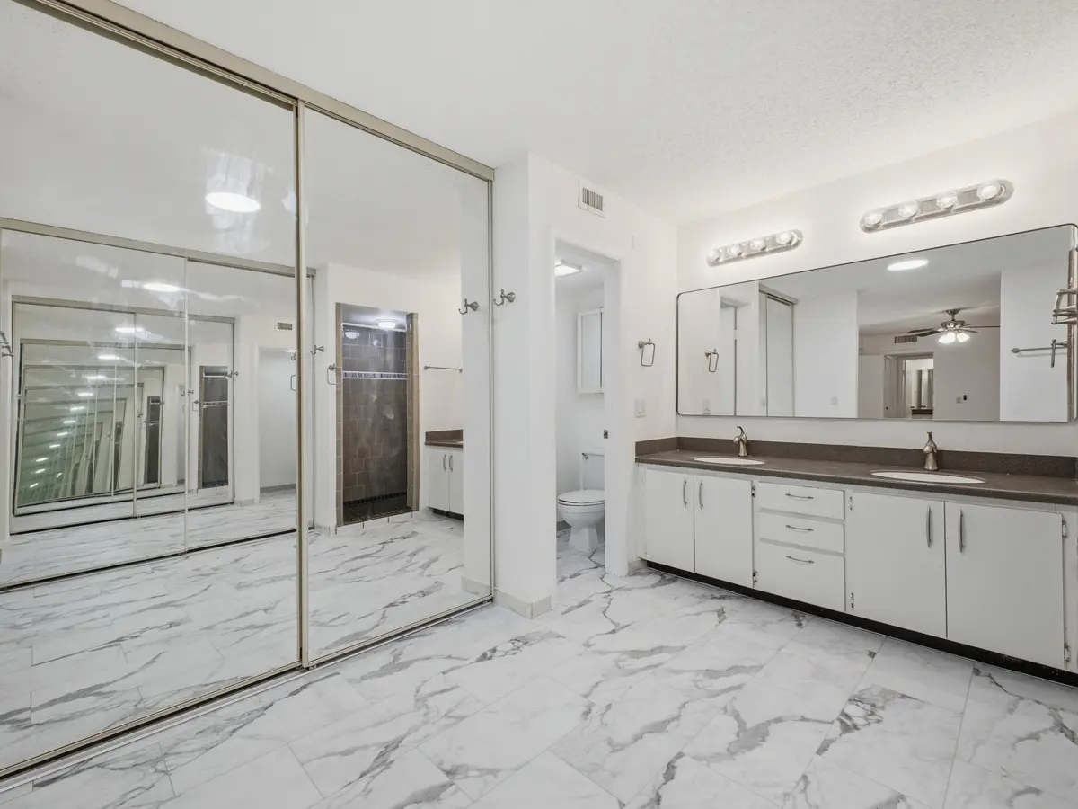 Primary_Bathroom_3 at 2213 22nd Lane, Palm Beach Gardens
