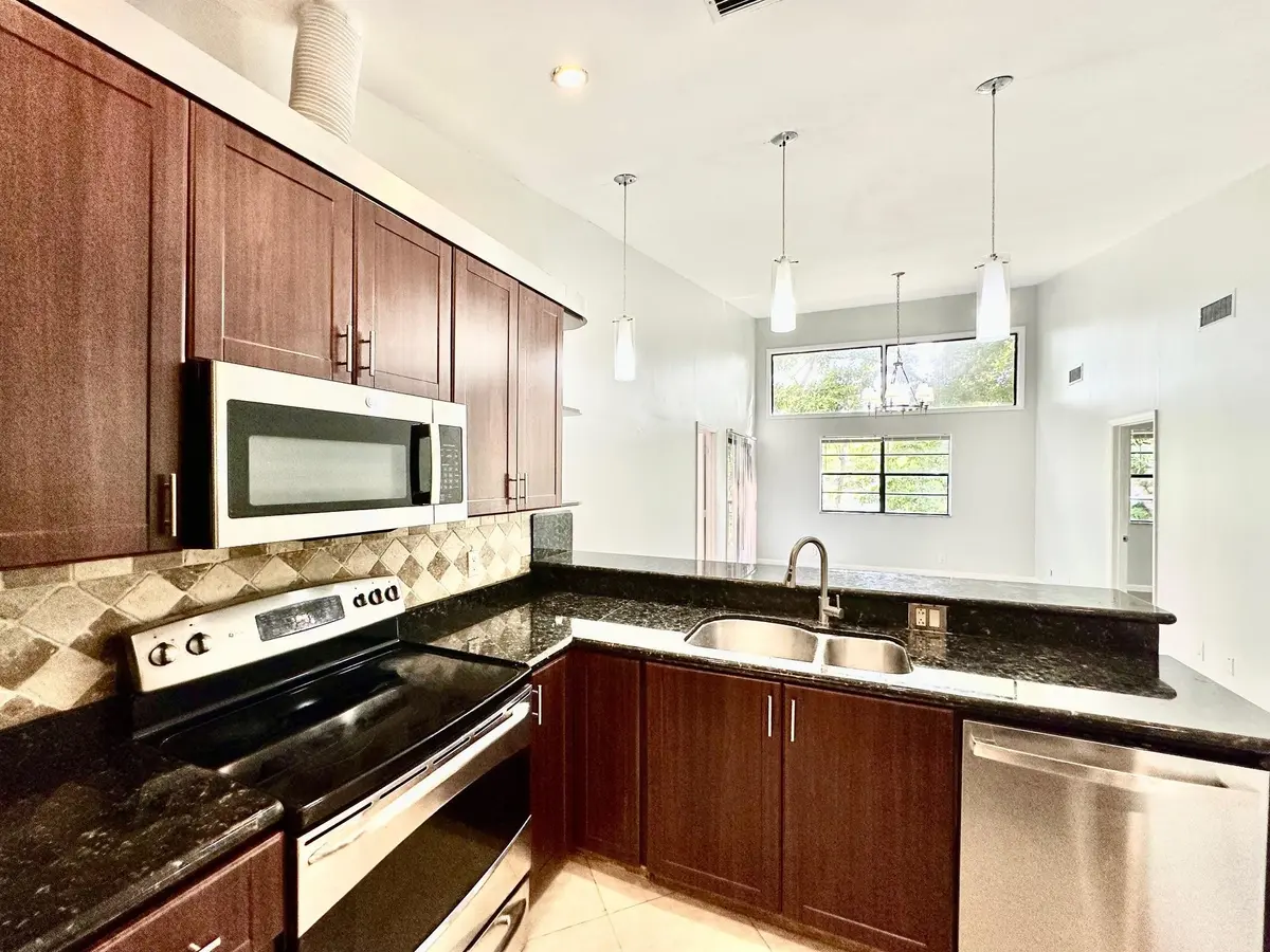 Photo 6 at 1917 NW 94th Avenue 204a, Coral Springs