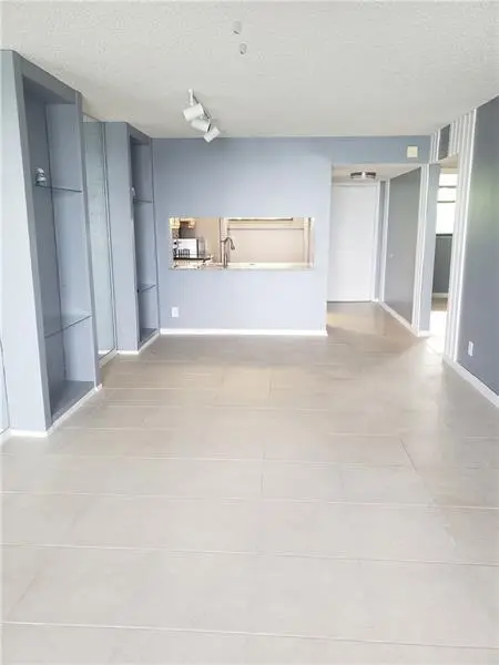 liv1 at 109 Lake Emerald Drive 107, Oakland Park