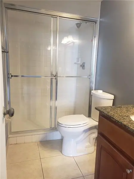 mbathrm at 109 Lake Emerald Drive 107, Oakland Park