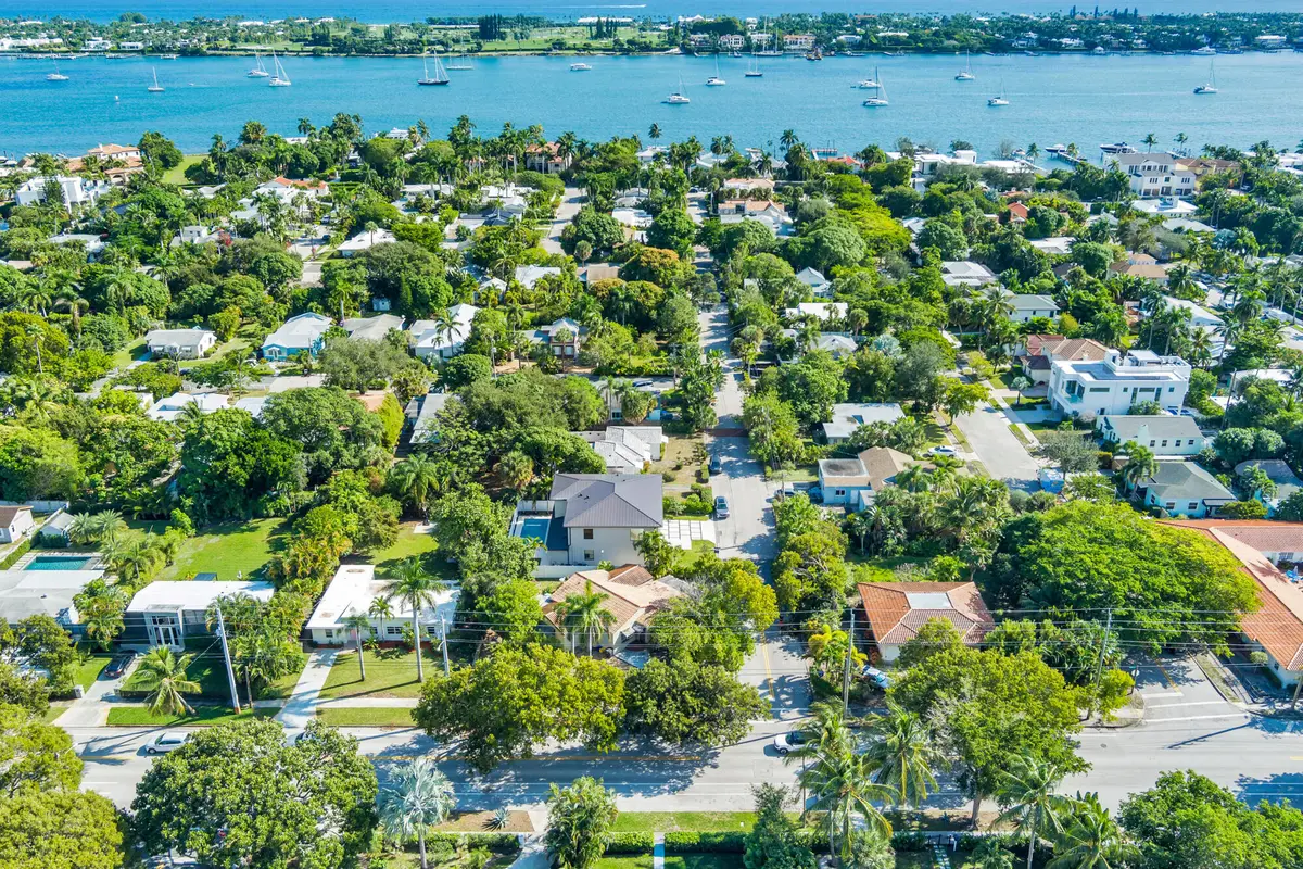 low-16 at 383 31st Court, West Palm Beach