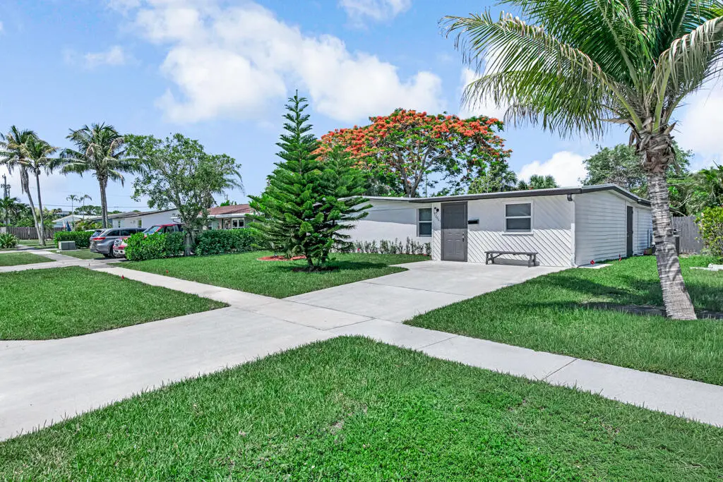 12063 Acapulco Avenue, Palm Beach Gardens, FL – photo 2
