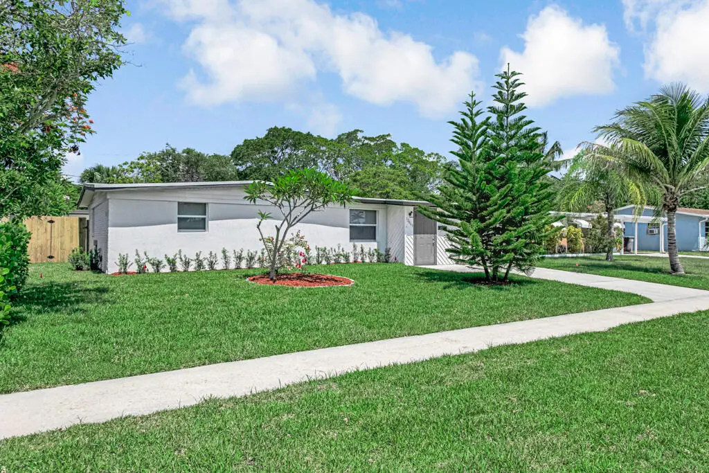 12063 Acapulco Avenue, Palm Beach Gardens, FL – photo 3
