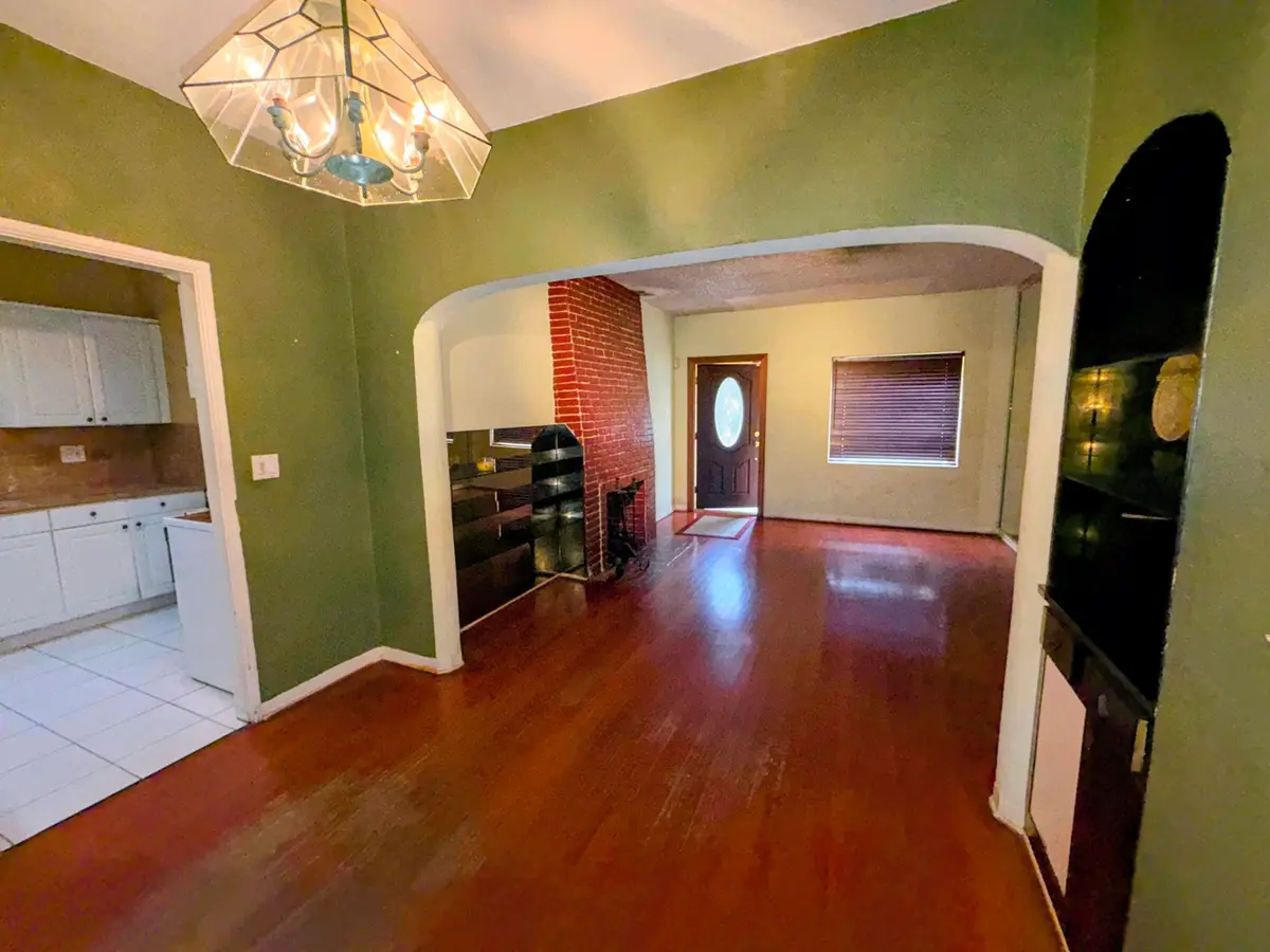 Living Room at 424 NE 72nd Street, Miami