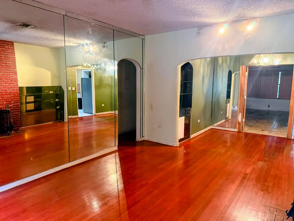 Living Room at 424 NE 72nd Street, Miami
