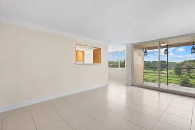 9470 Live Oak Place 409, Davie – Condominium for sale