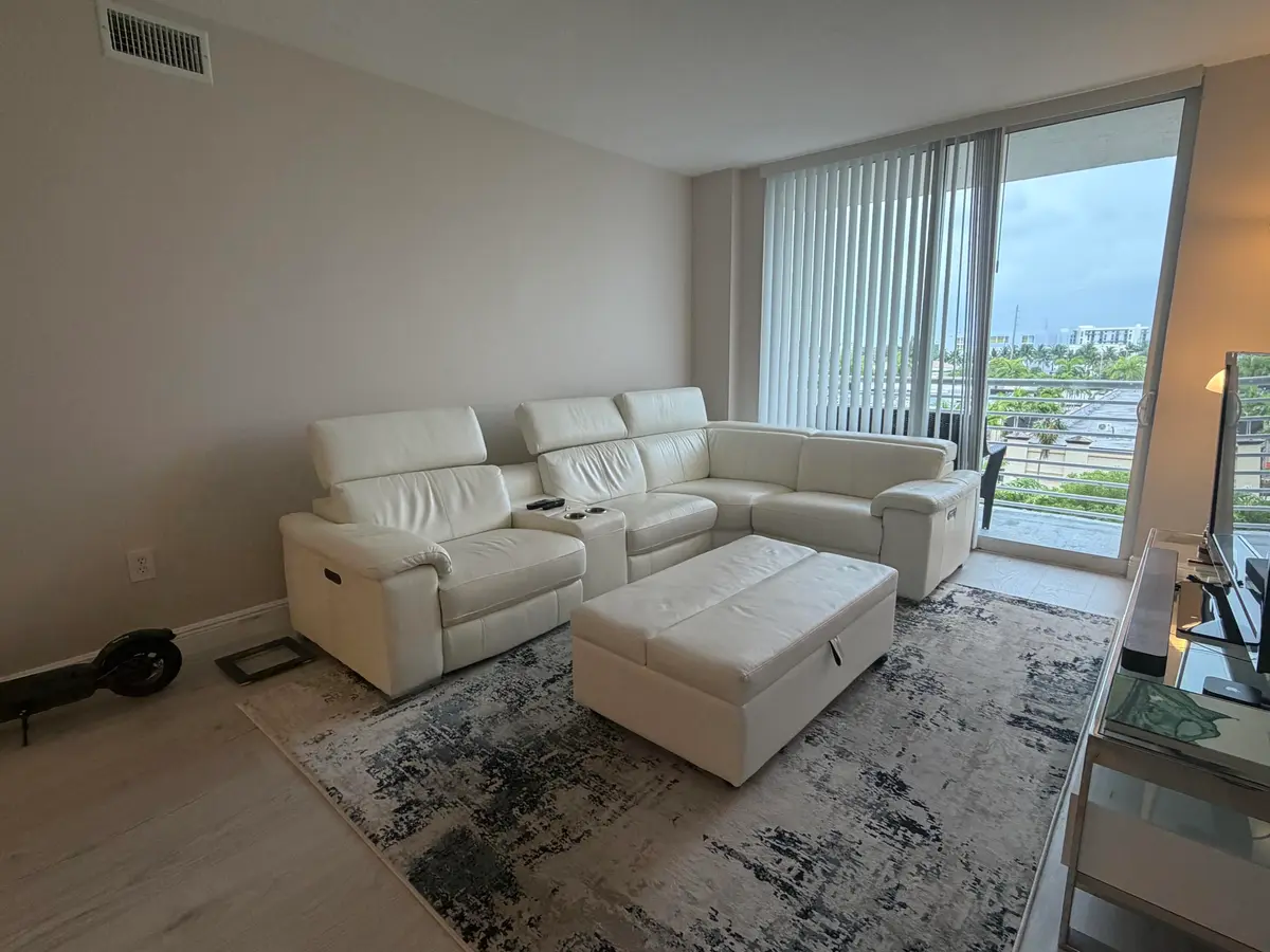 IMG_1926 at 2775 NE 187th Street 408, Aventura