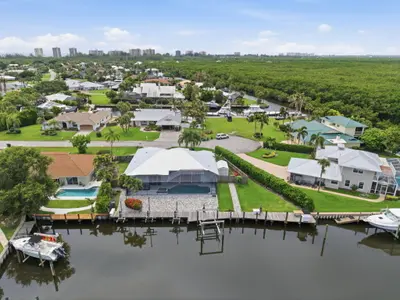 117 Queen Elizabeth Court, Hutchinson Island – Single Family Residence for sale
