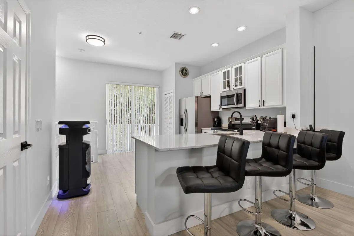 7-web-or-mls-2457-3076 at 2457 NE 14th Street 2457, Pompano Beach