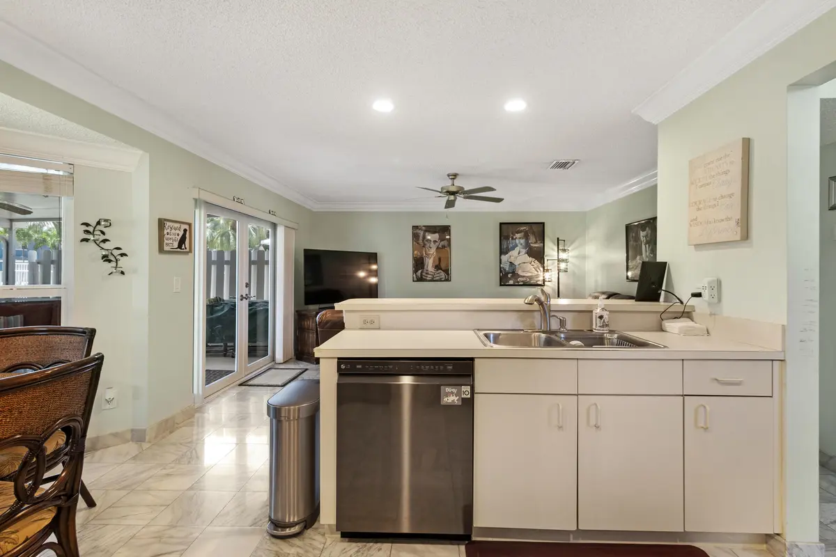 AccuTour_02 5525-nw-54th-cir-018 at 5525 NW 54th Circle, Coconut Creek