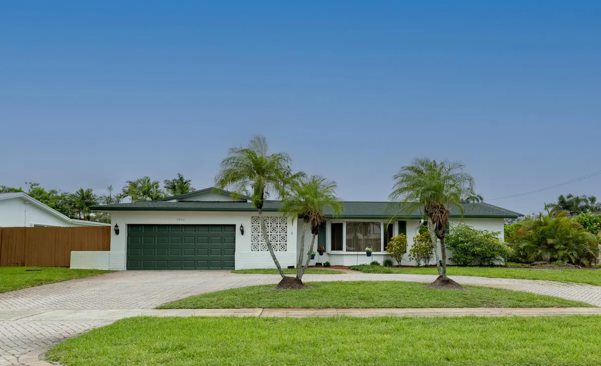 9B2A8268-HDR at 5541 SW 7th Street, Plantation