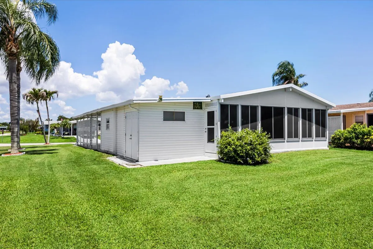 27-lab in-21 at 8498 Labelia Court, Port St. Lucie