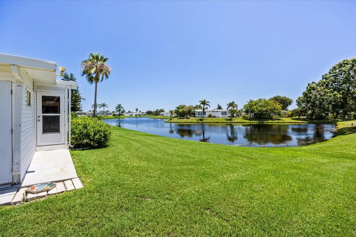 28-lab in-22 at 8498 Labelia Court, Port St. Lucie