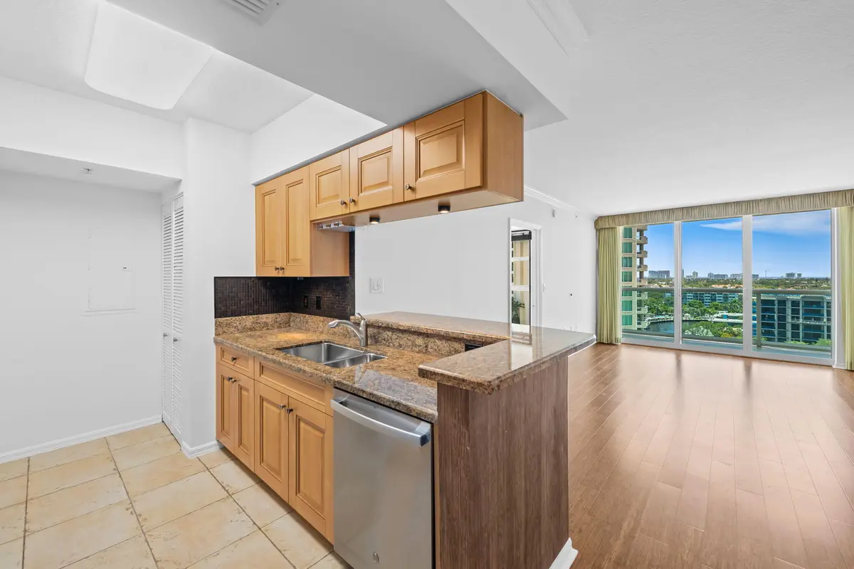 10-web-or-mls-DSC_8465 at 347 N New River Dr Drive 1202, Fort Lauderdale