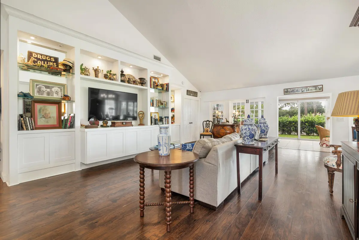 low-7 at 2402 Saratoga Bay Drive, West Palm Beach