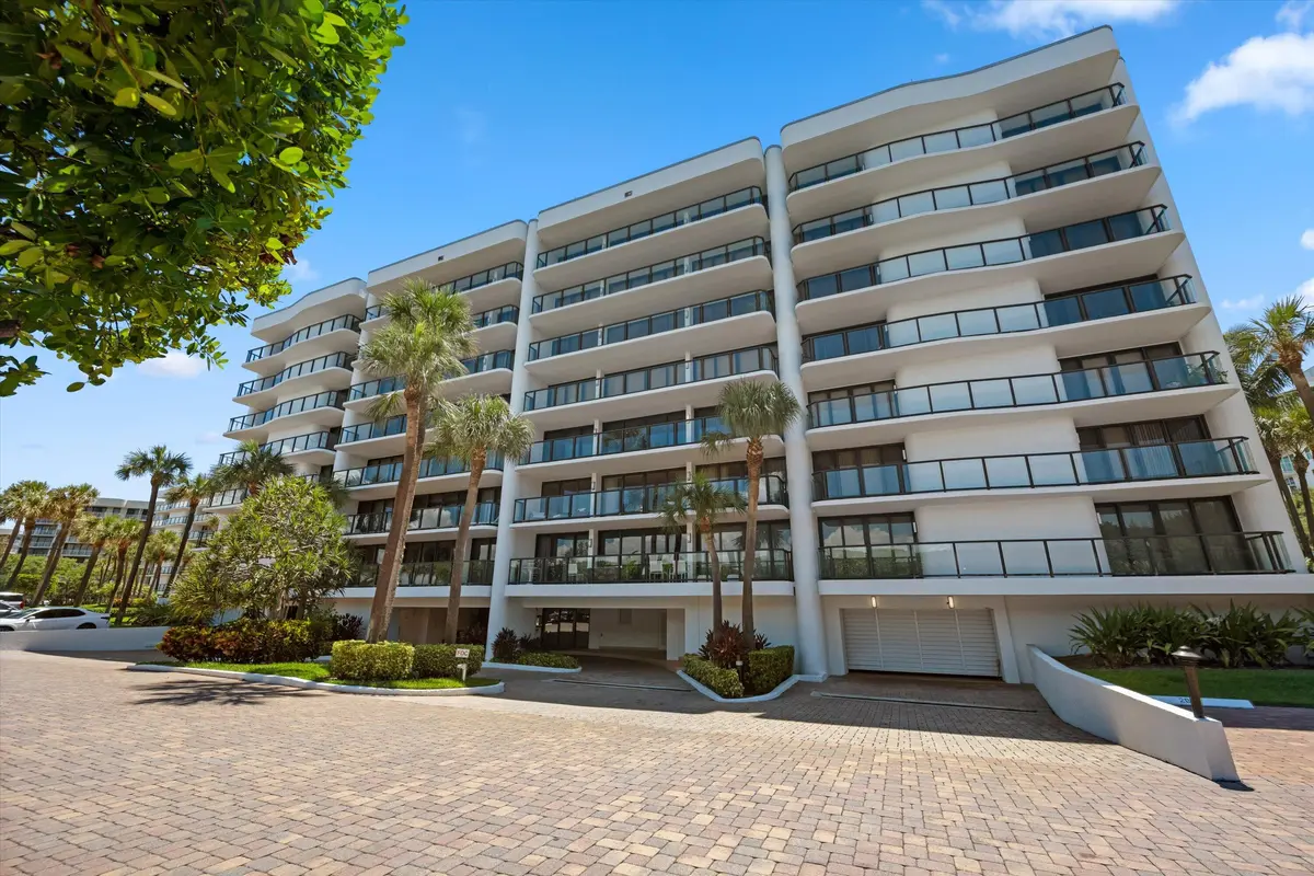 South Building at 3440 S Ocean Boulevard 104 S, Palm Beach