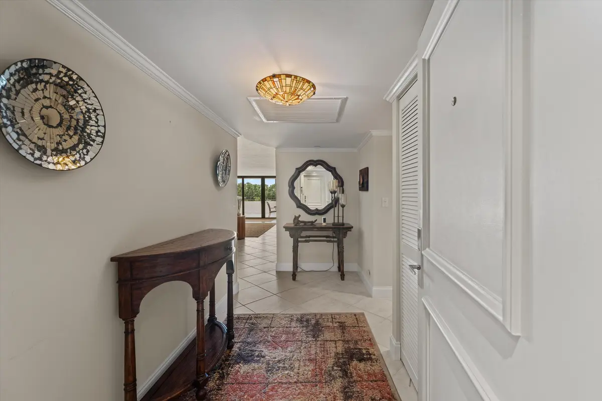 Entry at 3440 S Ocean Boulevard 104 S, Palm Beach
