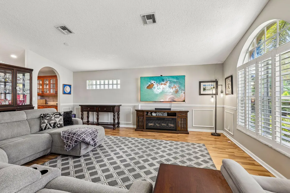 6-web-or-mls-NW 112th Ter-S2306-006 at 5258 NW 112th Terrace, Coral Springs