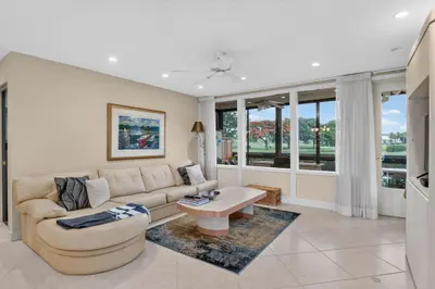 19815 Boca West Drive 4031, Boca Raton – sold
