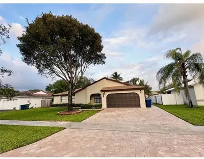 4804 SW 118th Terrace, Cooper City – leased