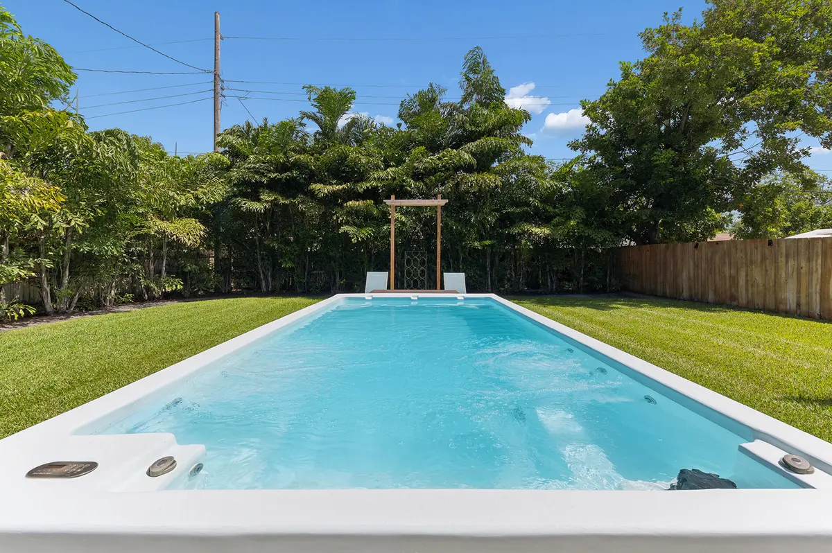 pool at 127 SW 10th Avenue, Boynton Beach