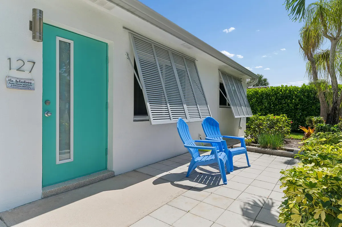 Front patio at 127 SW 10th Avenue, Boynton Beach