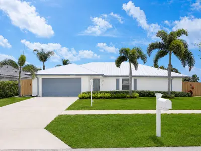 30 Chestnut Trail, Tequesta – sold