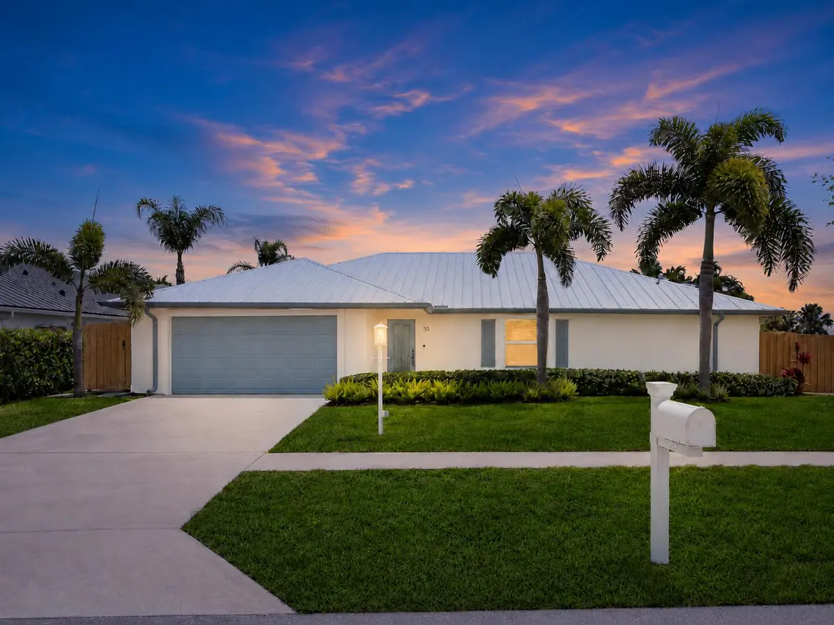 Twlight at 30 Chestnut Trail, Tequesta