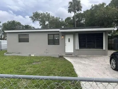 3370 NW 8th Place, Lauderhill – sold
