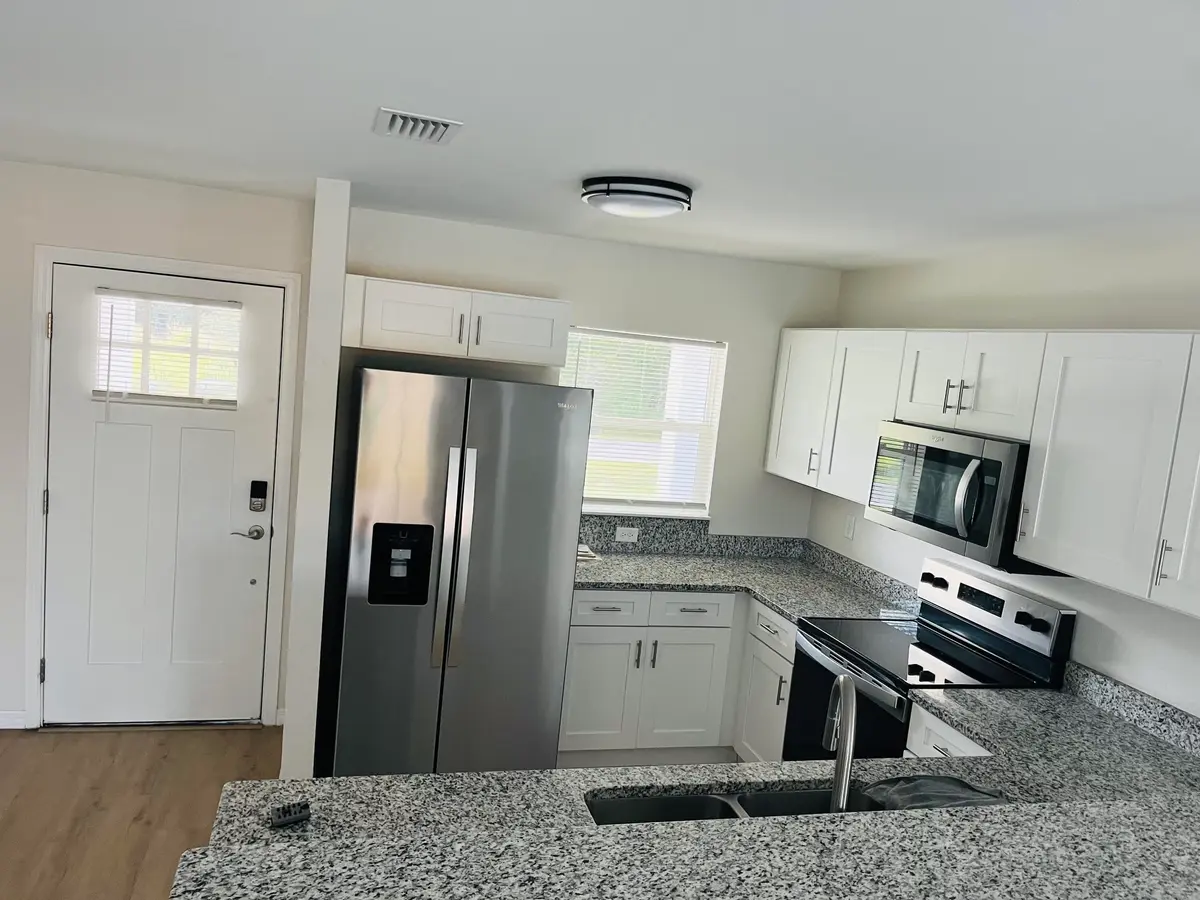 ktch at 7056 San Benito Drive, Sebring