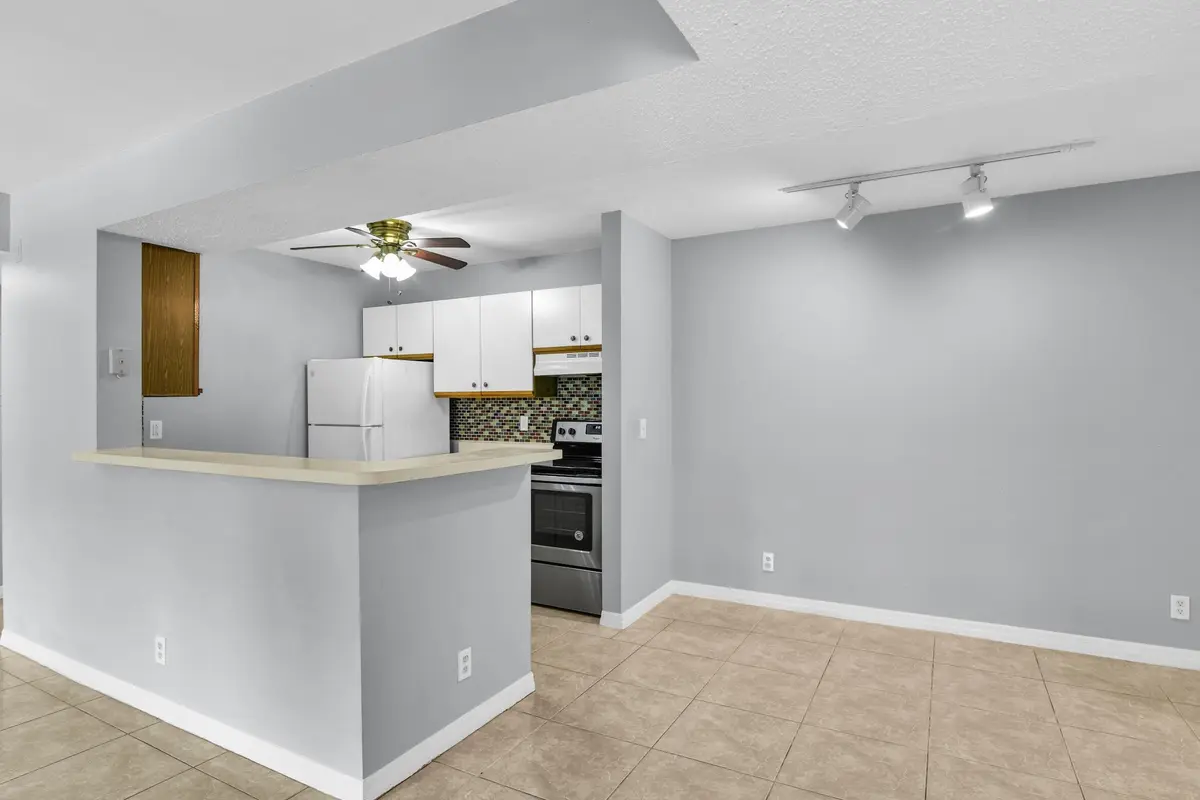 3995 W McNab Rd Pompano Beach --6 at 3995 W Mcnab Road B205, Pompano Beach