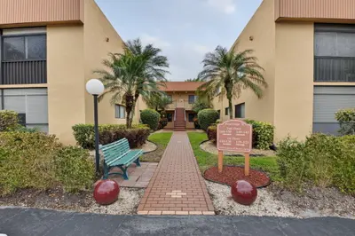 15216 Lakes Of Delray Boulevard 126, Delray Beach – sold