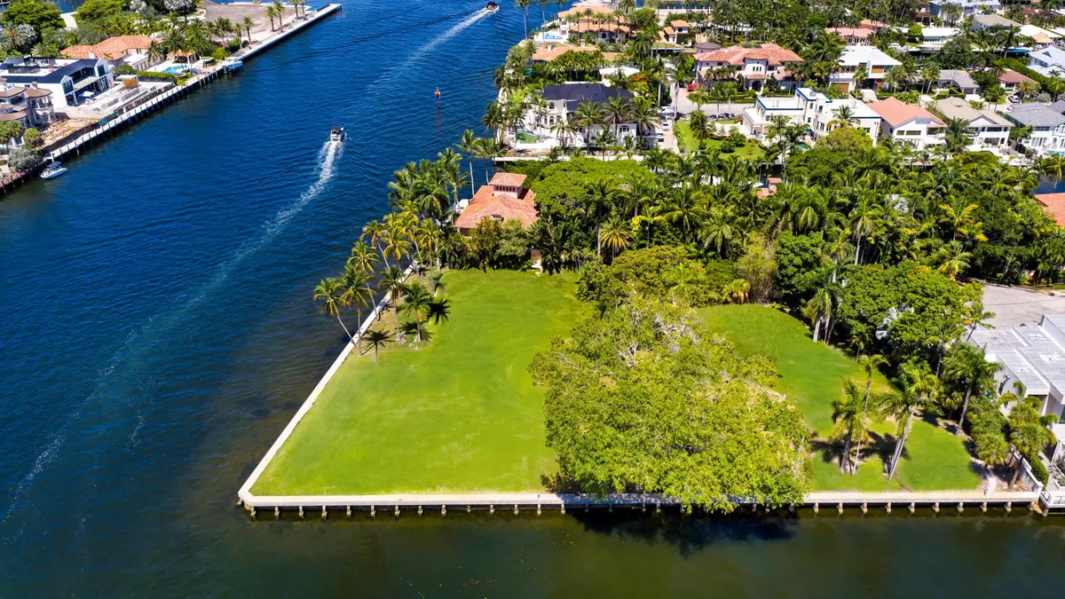 mls_1000 Riviera Dr. 44 at 1000 Riviera Isle Drive, Fort Lauderdale
