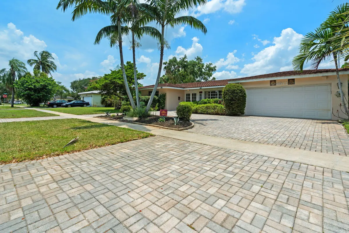 2-web-or-mls-4921-jackson-st at 4921 Jackson Street, Hollywood