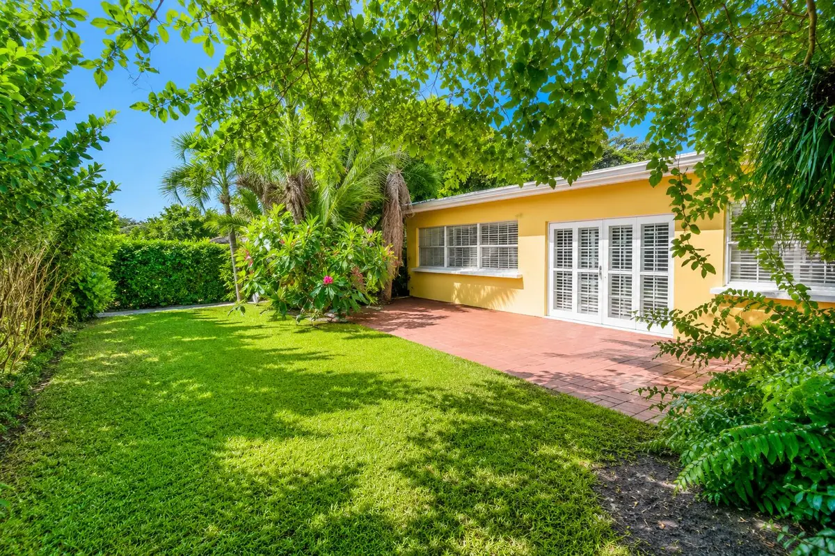 Room for pool at 842 Fathom Road, North Palm Beach