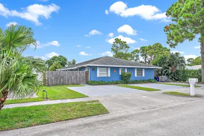 9050 E Highland Pines Boulevard, Palm Beach Gardens – leased