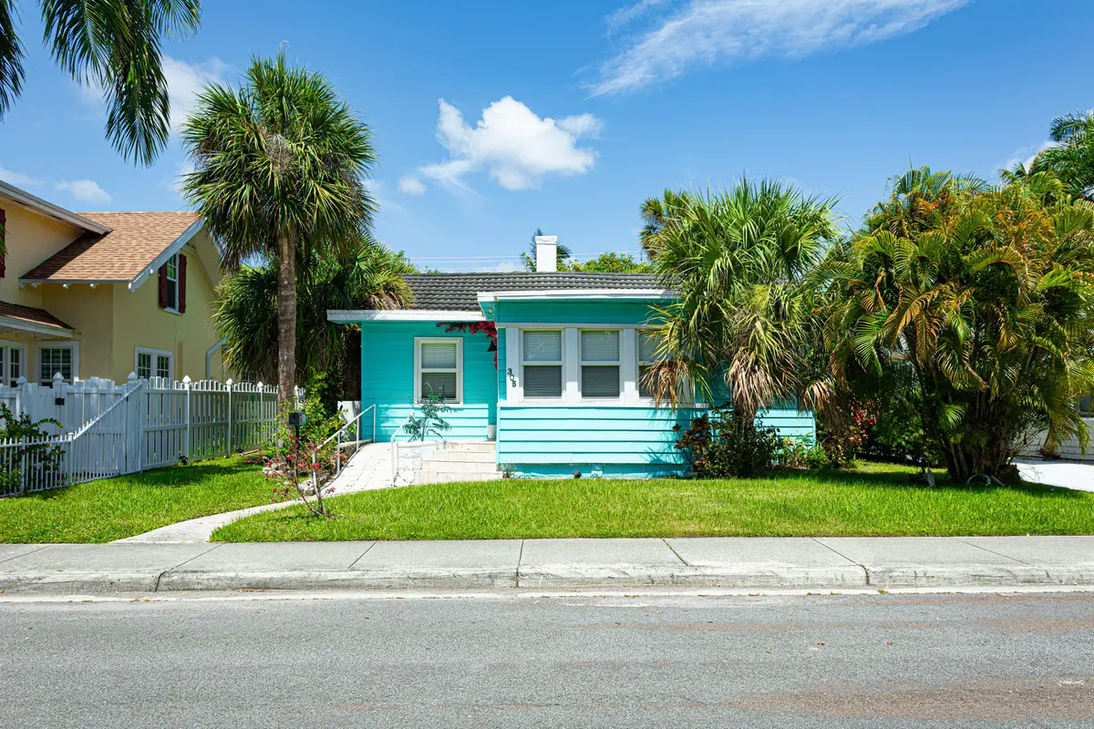 casa-1 at 305 N Lakeside Drive, Lake Worth Beach