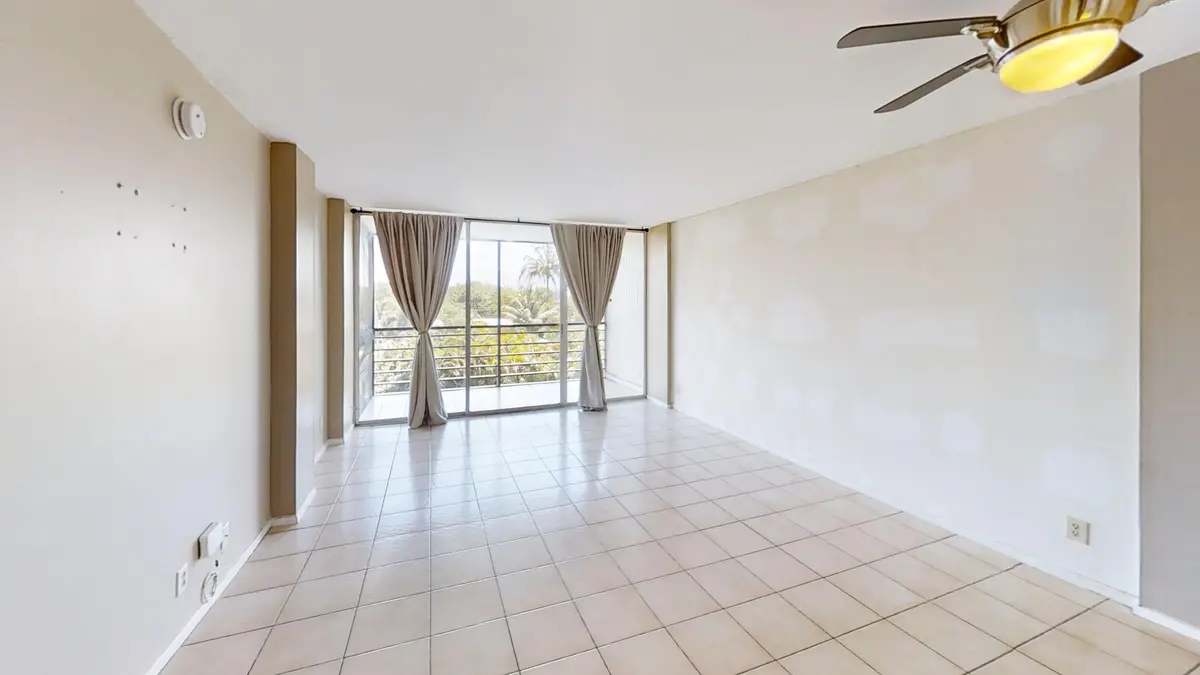 Living-Room at 108 Royal Park Drive Unit 4E, Oakland Park