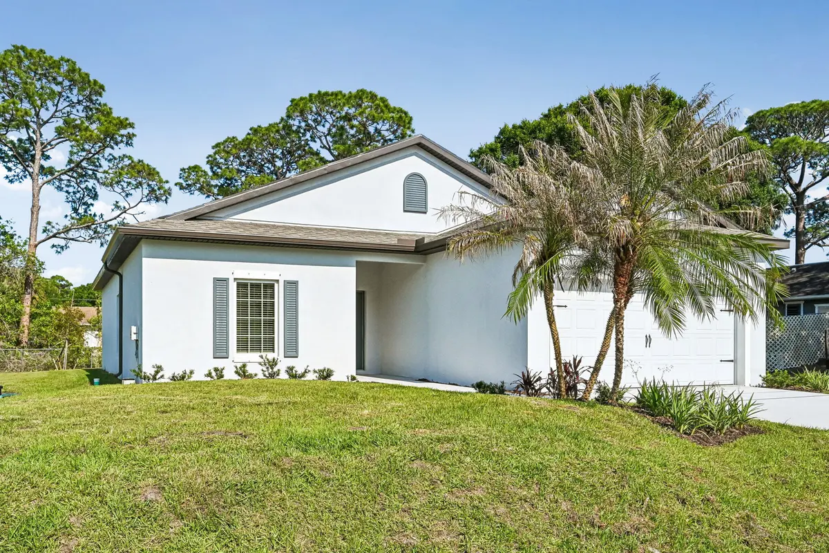 Boca_R_00-32 at 6010 Hickory Drive, Fort Pierce