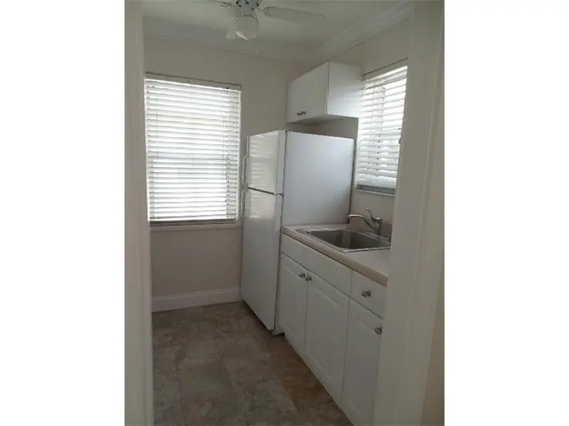Photo 4 at 4565 N Ocean Drive 3, Lauderdale-By-The-Sea