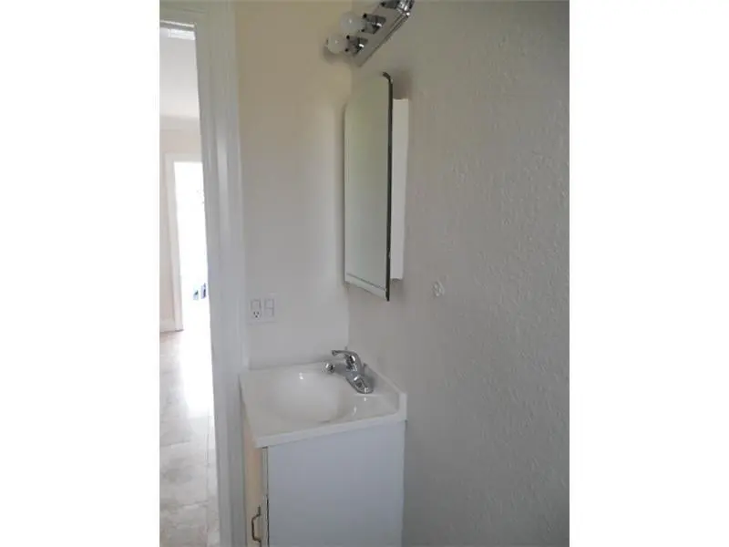 Photo 6 at 4565 N Ocean Drive 3, Lauderdale-By-The-Sea