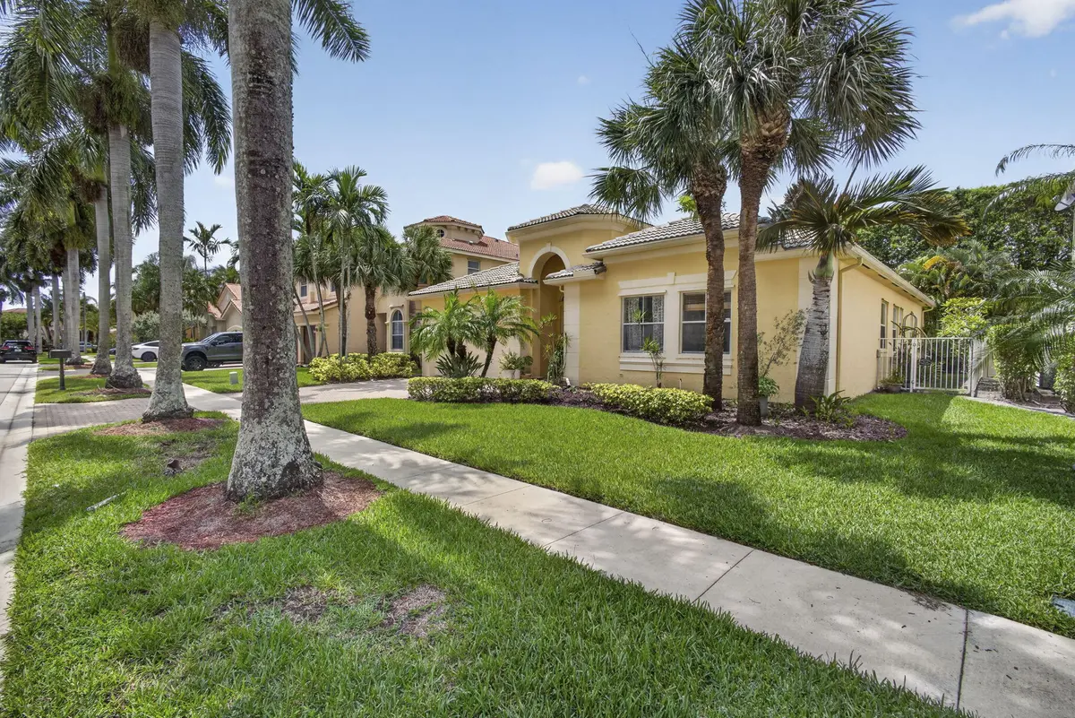 3-web-or-mls-BS1A2422 at 9489 Worswick Court, Wellington