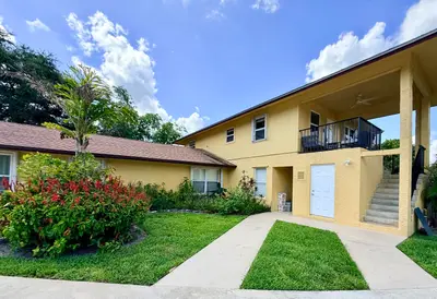 3362 SE Jefferson Street, Stuart – Townhouse for rent